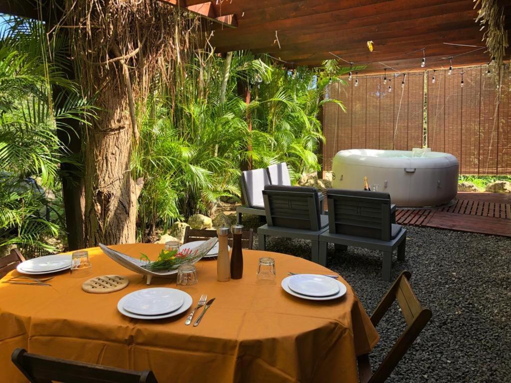 Eden Chalet, Spa Privatif Les Abymes Exterior foto