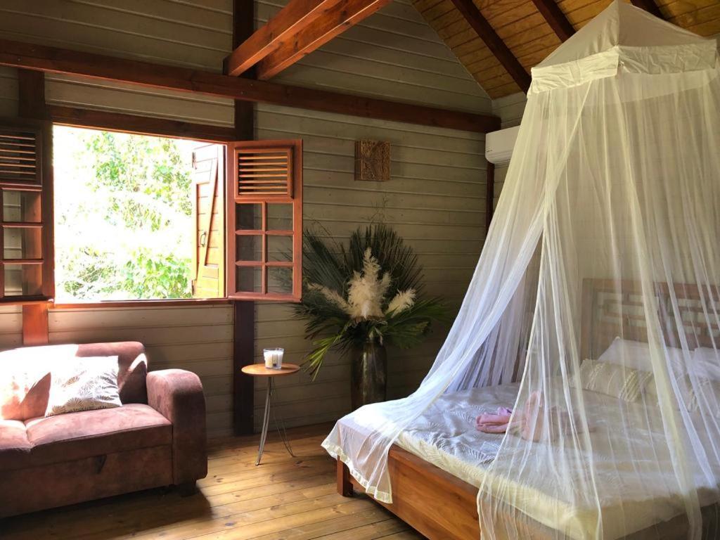 Eden Chalet, Spa Privatif Les Abymes Exterior foto